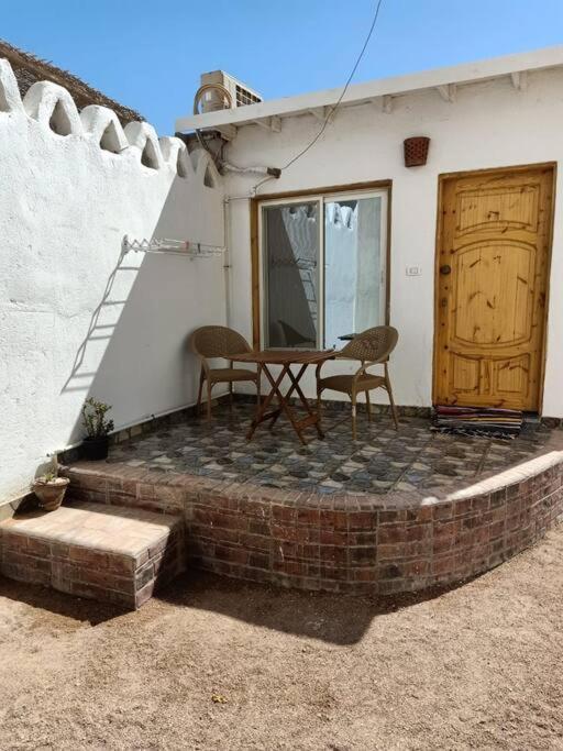 Sea Breeze Beach Studio Дахаб Экстерьер фото